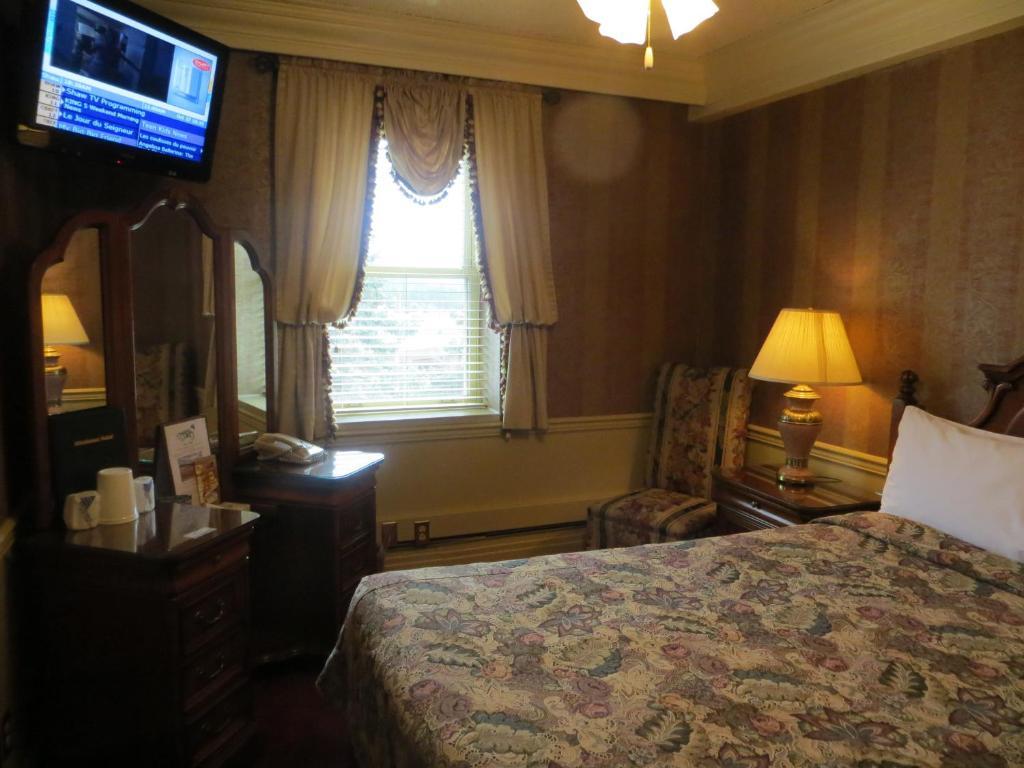 Athabasca Hotel Jasper Bilik gambar